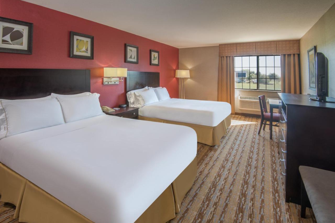 Holiday Inn Express Hotel & Suites Wauseon By Ihg Exteriér fotografie